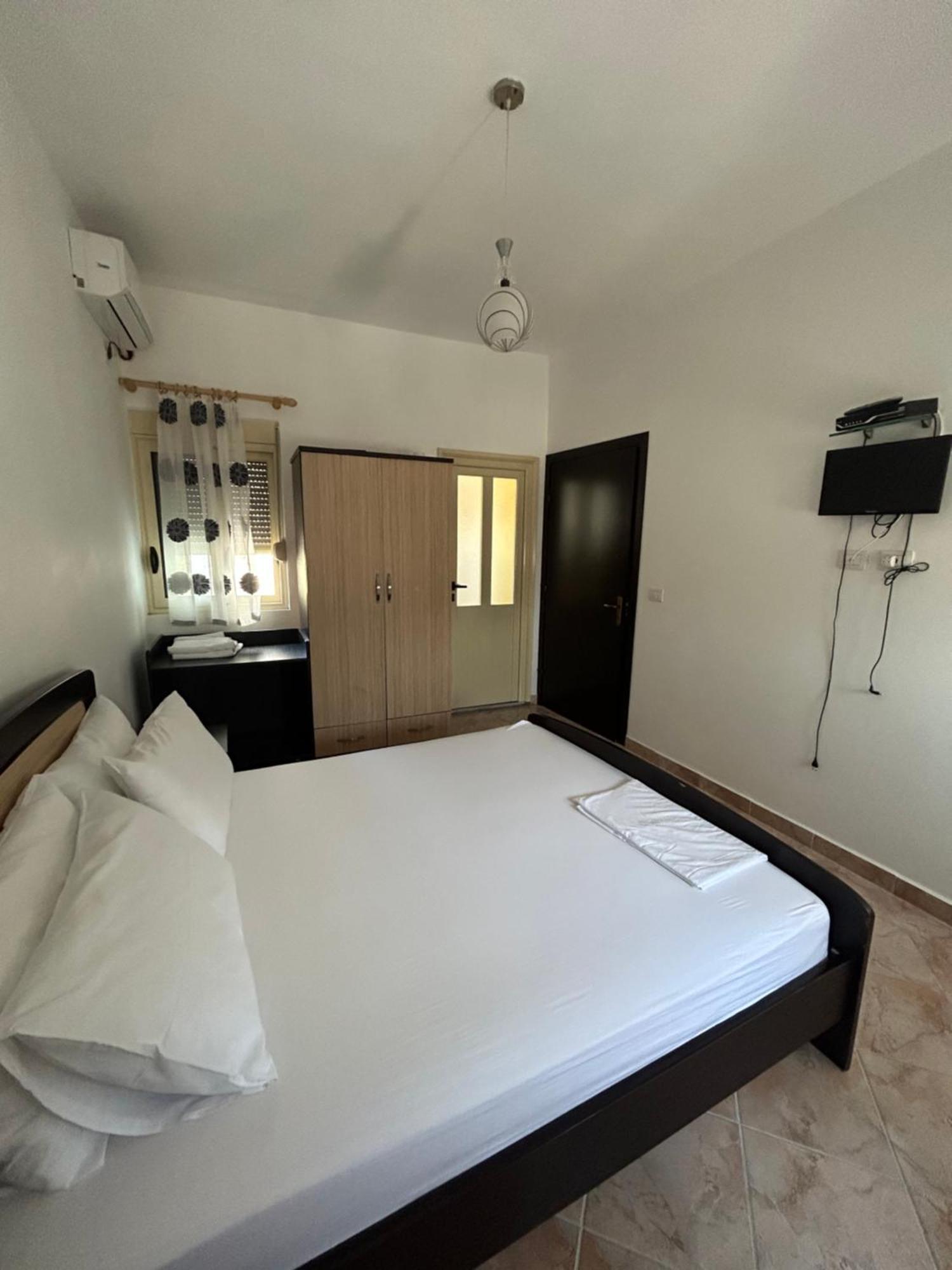 Hotel Mehillaj Borsh Esterno foto