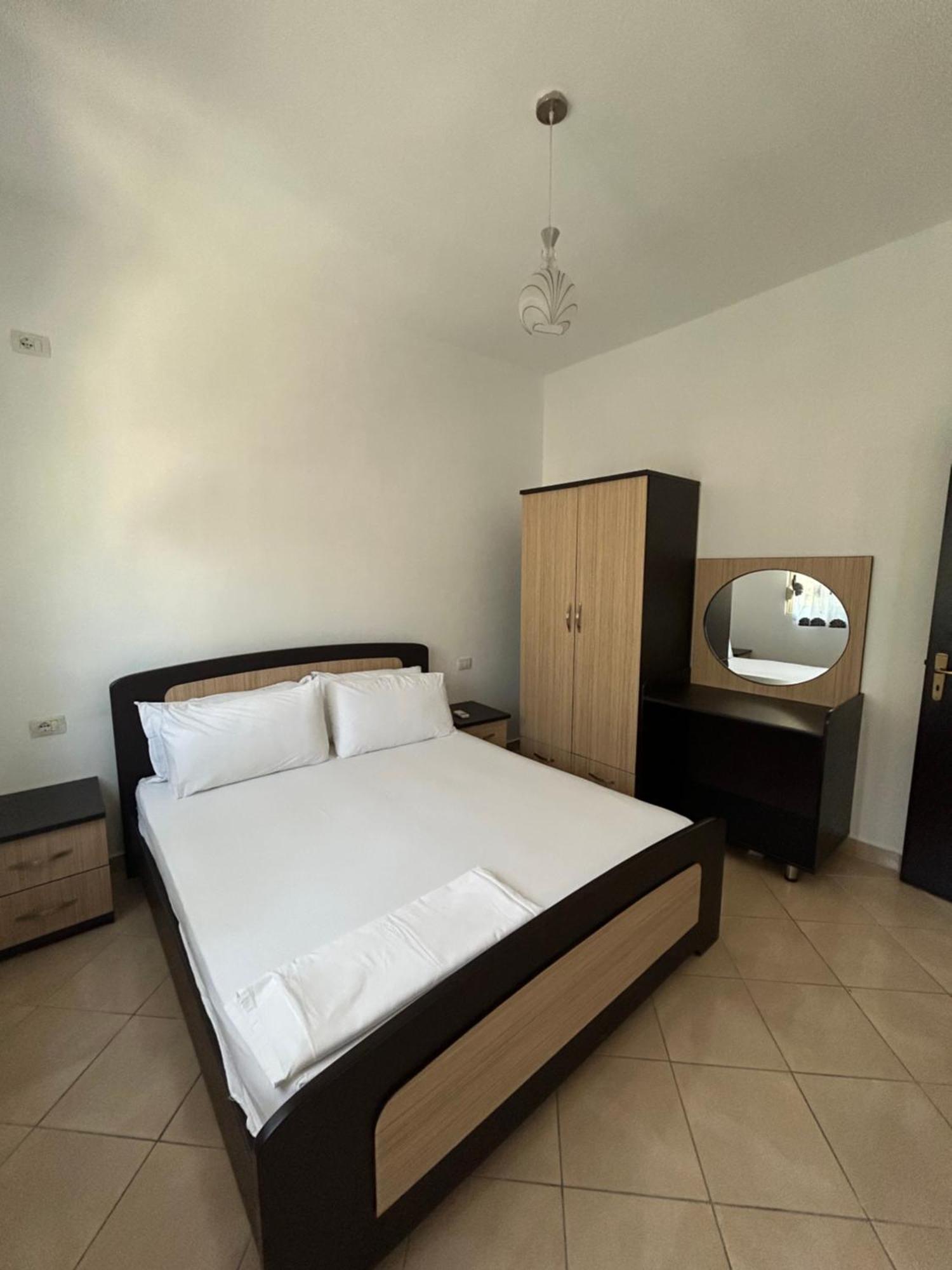 Hotel Mehillaj Borsh Esterno foto