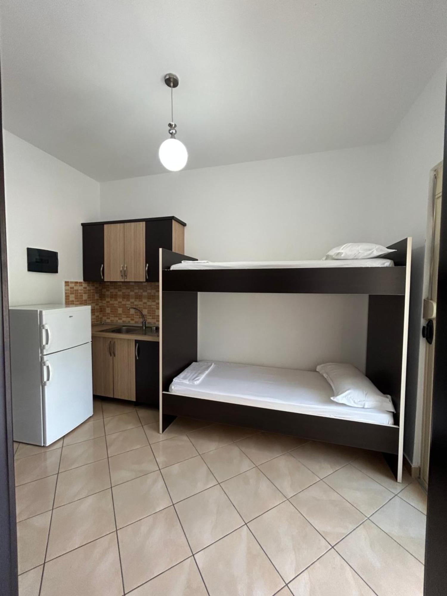 Hotel Mehillaj Borsh Esterno foto